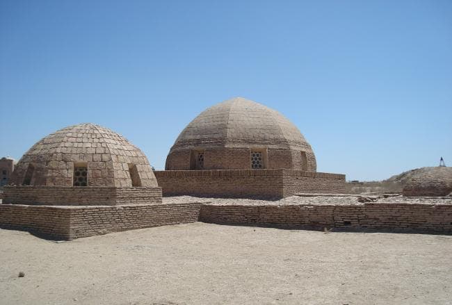 Nazlimkhan Suliw Monument